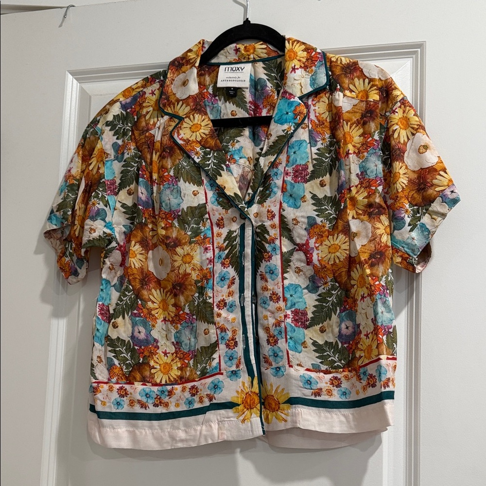Anthropologie Floral Short Sleeve Top - Multicolor